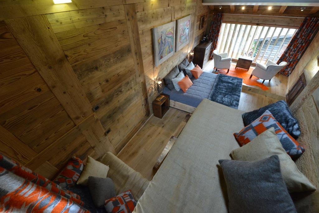 La Maison de Dolphe Chalet de Charme&Art gallery Brusson Chambre photo